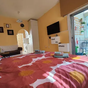 Apartman Elena, Lárnaka